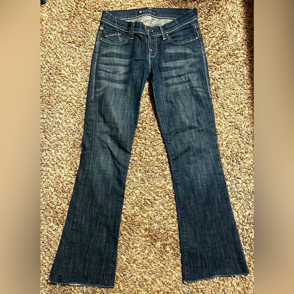 Rock & Republic women’s size 26 (size 4) bootcut jeans with embellished pockets